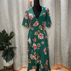 Women’s Green Floral Wrap dress.